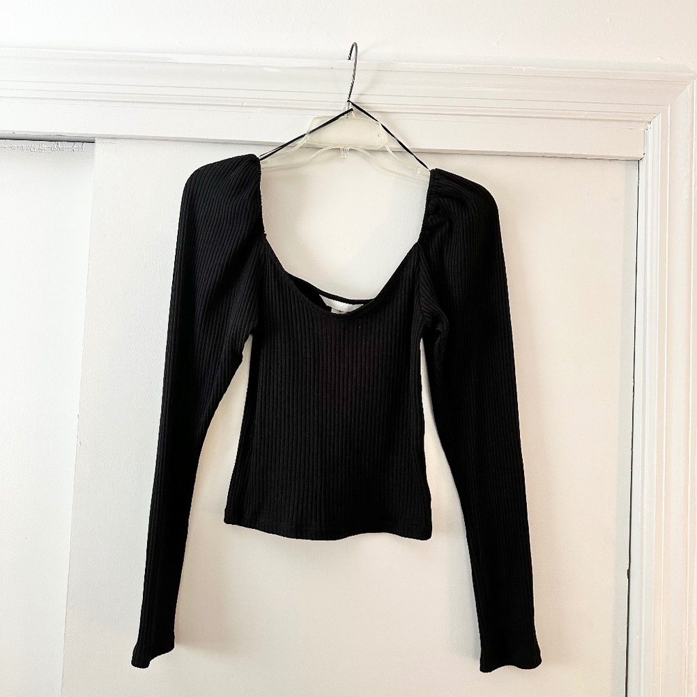 NWOT h&m puff sleeve top